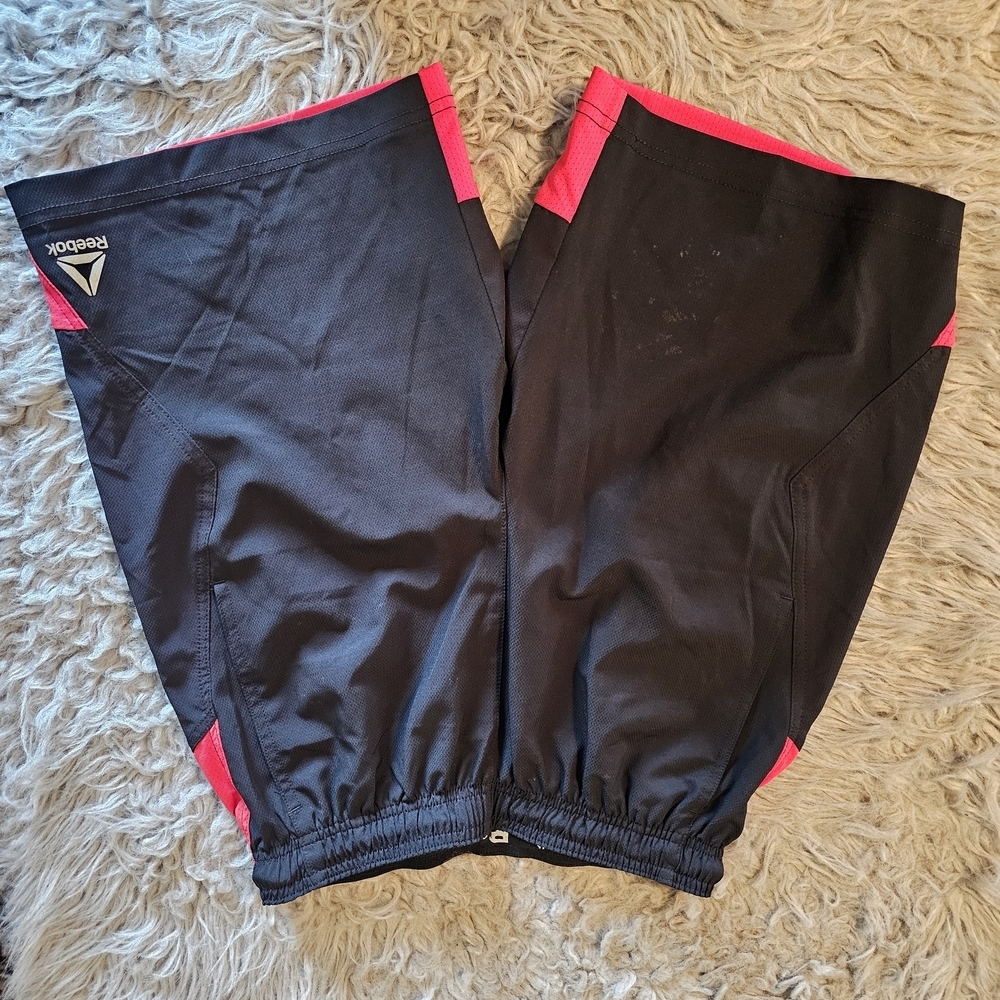 Under Armour Kids Red and Black Graphic Shorts - Picture 3 of 8